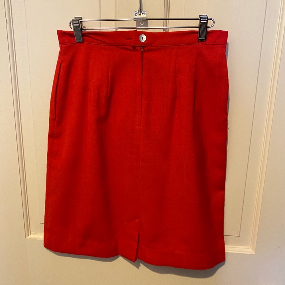 Vintage Rayon/Polyester Red Skirt Size 8 - Picture 4 of 4